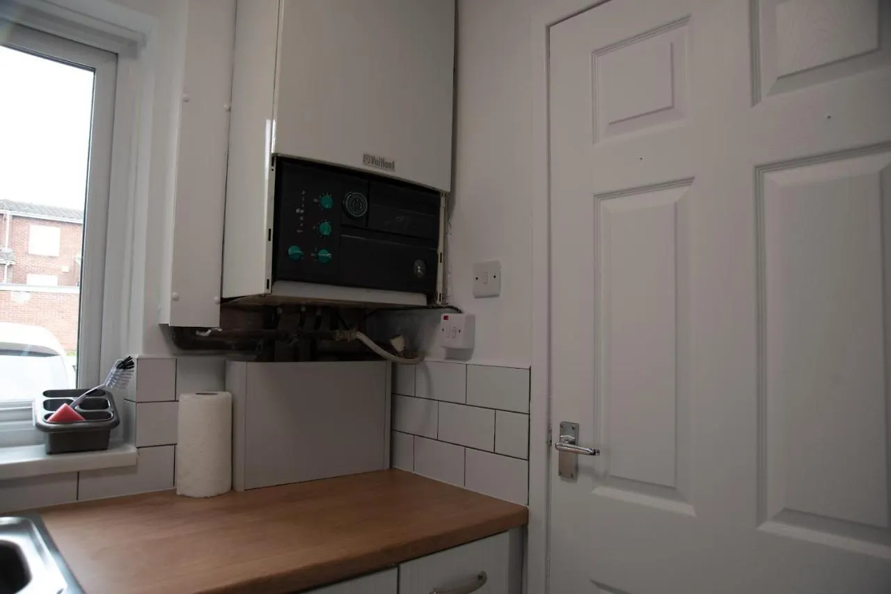 بيت للعطل Cottenham - City Centre With Free Private Parking 2 Toilets 4 Bedroom Sleeps 8 نيوكاسل أبون تاين